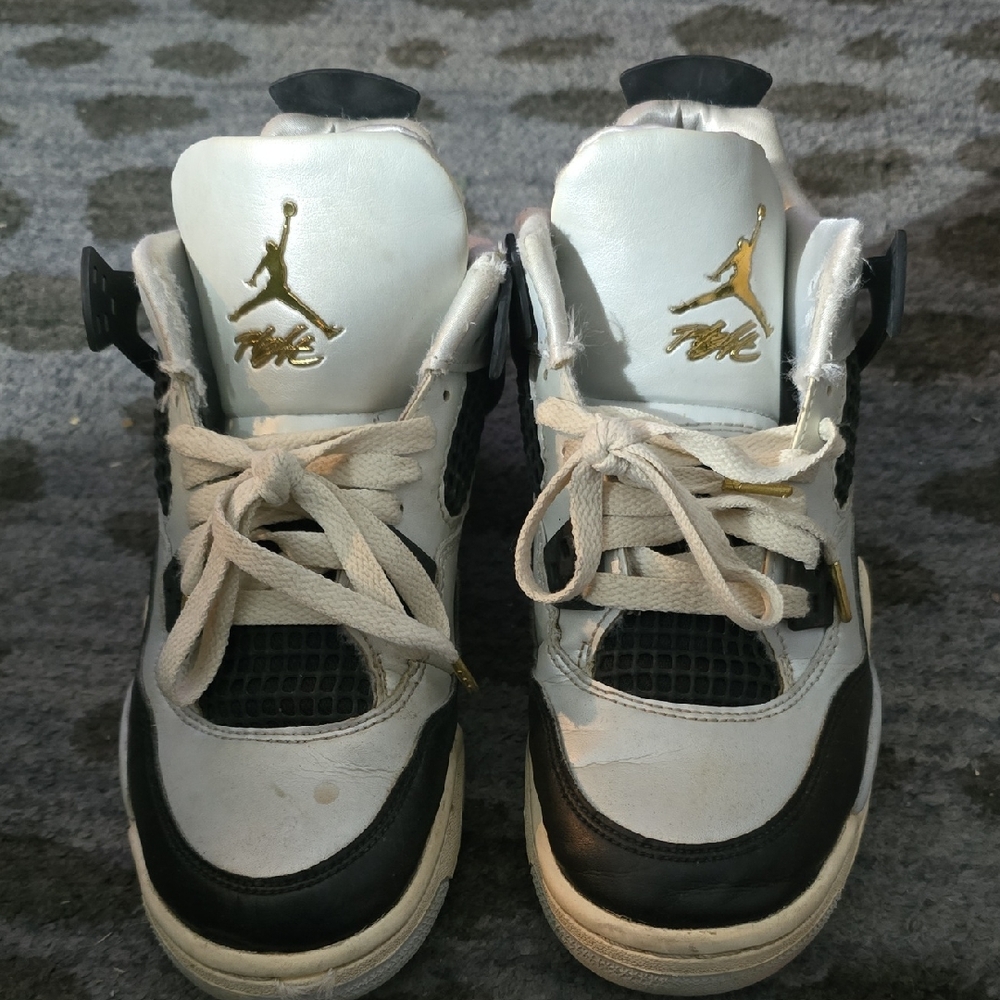 Jordan 4